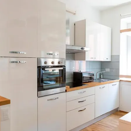 President 5 Mirti Apartamento